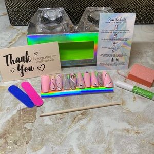 Short Ballerina Pink Press-On Nails 🌸